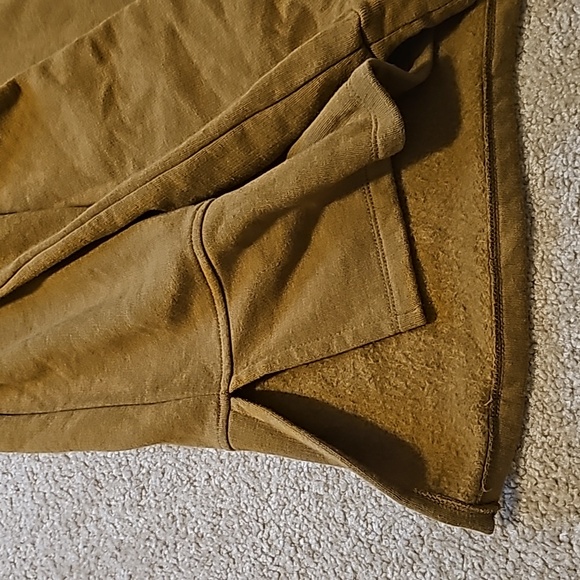 Universal Thread Sweater - Picture 4 of 4